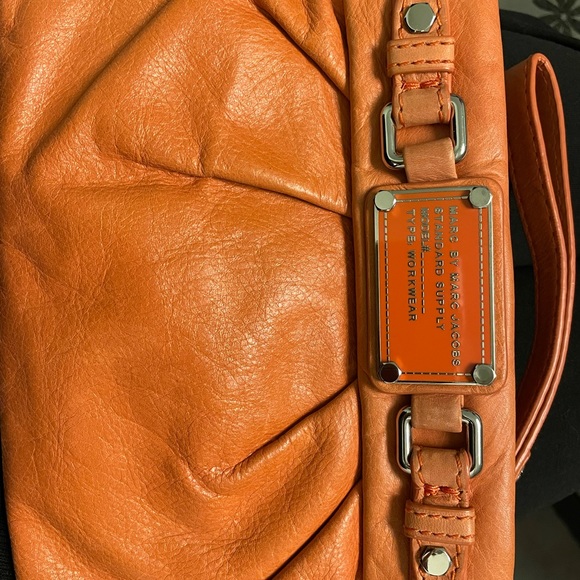 Marc Jacobs wristlet - Picture 4 of 5